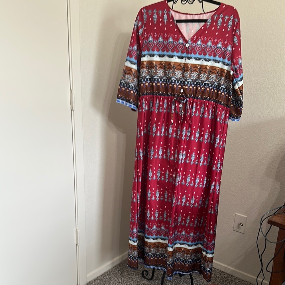 Red and White Casual V-Neck Maxi Sundress